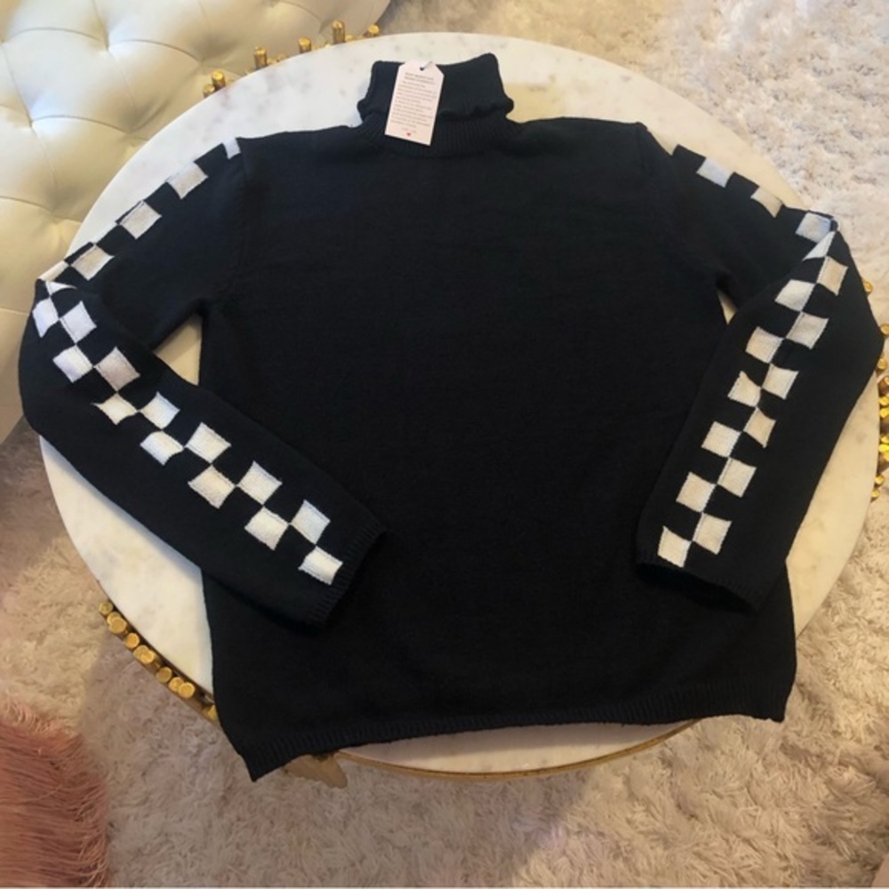 Black turtleneck sweater New with tags. Size Med
